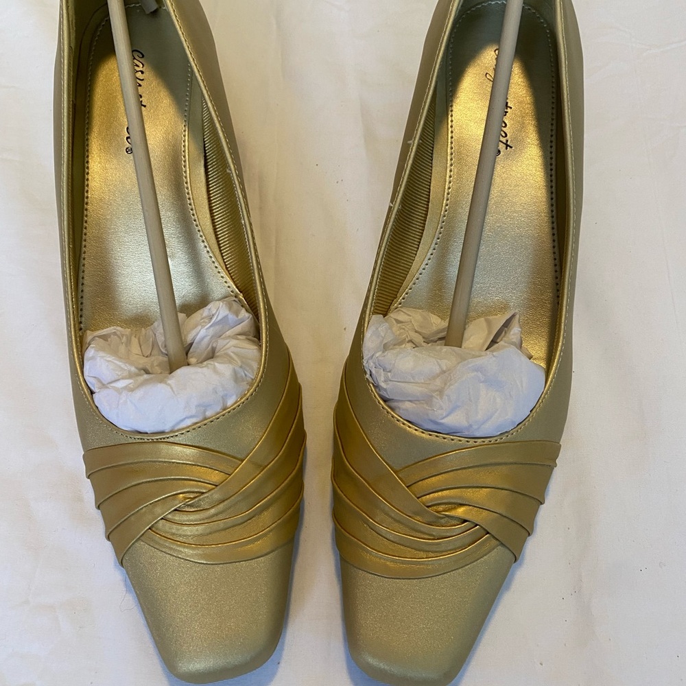 Elegant Gold Satin Women's Special Occasion Shoes